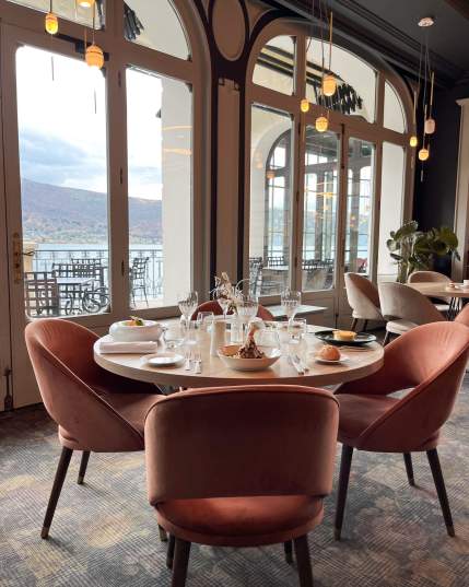 Restaurant Le Palace de Menthon · Hôtel 5 étoiles Bord du Lac Annecy · Haute-Savoie
