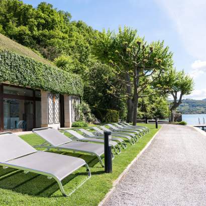 Hôtel restaurant bord du lac Annecy · Palace de Menthon · Activités et Tourisme