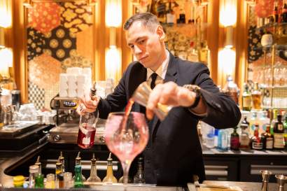 Cocktail bar at Le Palace de Menthon - 5 star property - Annecy - Haute Savoie