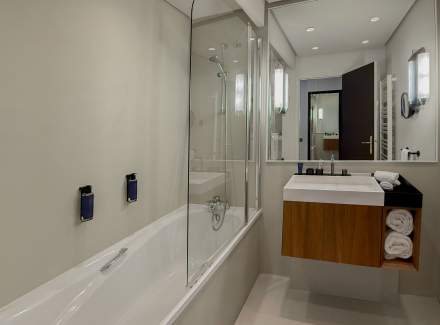 <span>Chambre Nid du Lac</span>